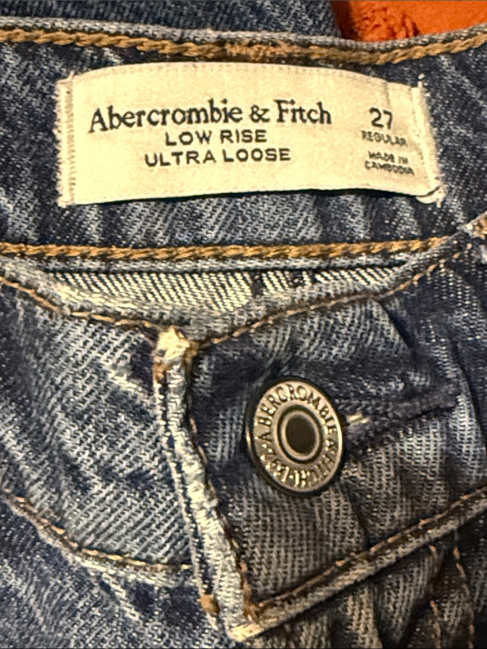 Abercrombie Low Rise Ultra Loose Bow Embroidered Jean - Picture 6 of 7